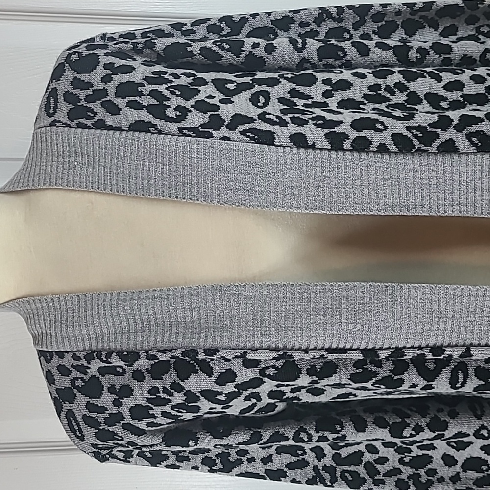 Nine West Animal Print Cardigan - Picture 2 of 11